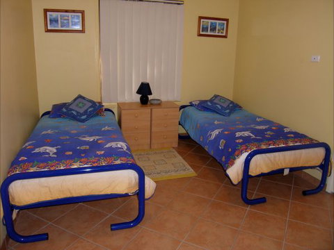 The Happy Shack At Callala Bay - Accommodation Main Beach 4