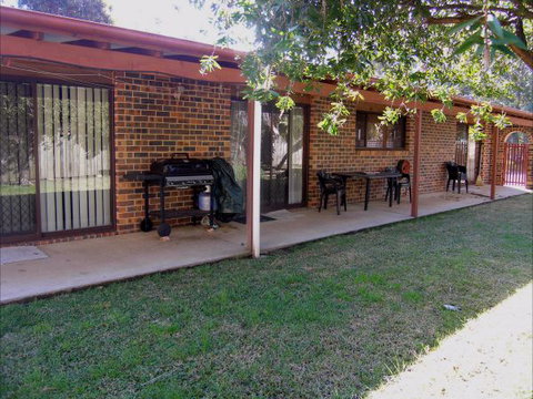 The Happy Shack At Callala Bay - Accommodation Main Beach 5