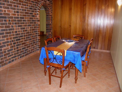 The Happy Shack At Callala Bay - Accommodation Main Beach 9