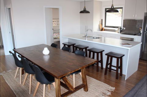 Rolands Feet Retreat - Accommodation Main Beach 2