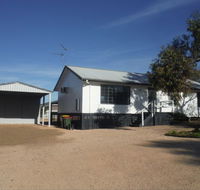 Decked Out - Accommodation Main Beach