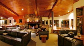 Astra  - Accommodation Main Beach 2