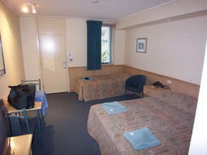 Commodore Motor Inn Mildura - Accommodation Main Beach 2