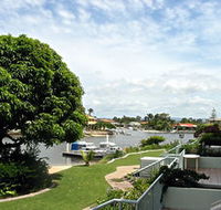 Runaway Cove Luxury Apartments - Accommodation Main Beach