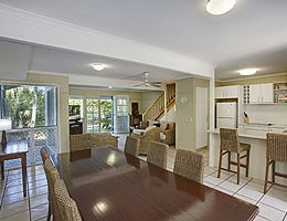Coco Bay Resort - Accommodation Main Beach 2