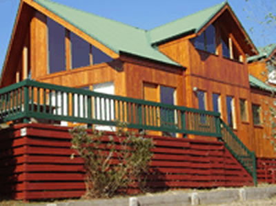 Alpine Holiday Rentals - Accommodation Main Beach 4