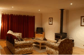 Alpine View Holiday Units - Accommodation Main Beach 1