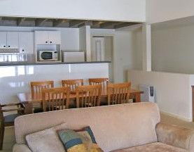 The Stables Resort - Accommodation Main Beach 2