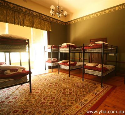 Lakeside Manor Yha - Accommodation Main Beach 0