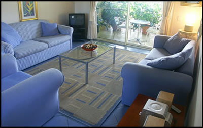 Aba Abode - Accommodation Main Beach 4