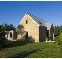 Armytage House - Accommodation Main Beach