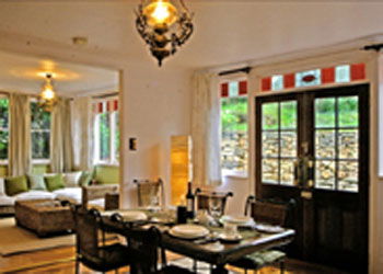 Gardenia House - Accommodation Main Beach 0