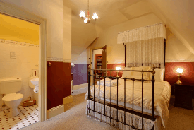 Westella - Accommodation Main Beach