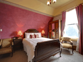 Westella - Accommodation Main Beach 3