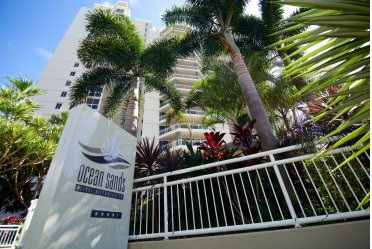 Ocean Sands Resort - Accommodation Main Beach 2