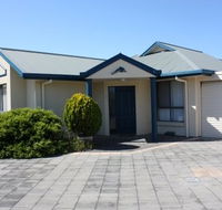 Robe Dolphin Court Apartments - Accommodation Main Beach