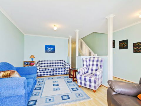 Century 21 SouthCoast: Seaborne Breeze - Accommodation Main Beach 2