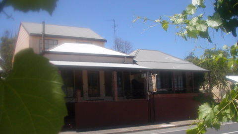 Angel's Rest Bed And Breakfast - Accommodation Main Beach 0