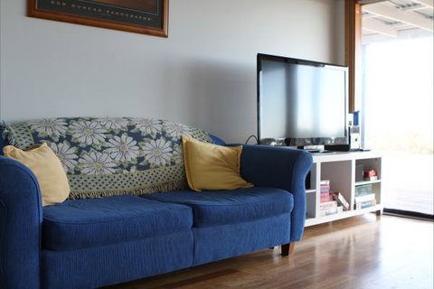 Shackago - Accommodation Main Beach 1