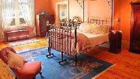 Buxton Manor - Accommodation Main Beach 0