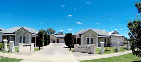 Shamore Apartments - Eleventh Street - Accommodation Main Beach 0