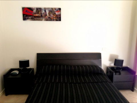 Shamore Apartments - Eleventh Street - Accommodation Main Beach 8