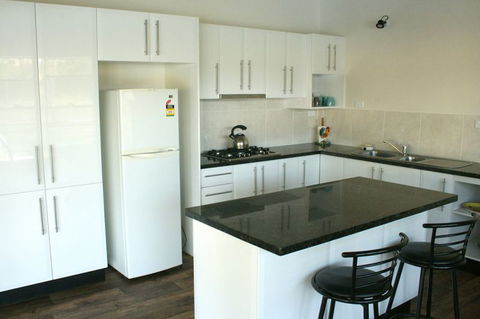 Bywondah Retreat - Accommodation Main Beach 3