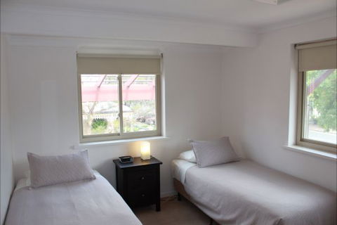 Adelaide Serviced Accommodation - Childers House - Accommodation Main Beach 4