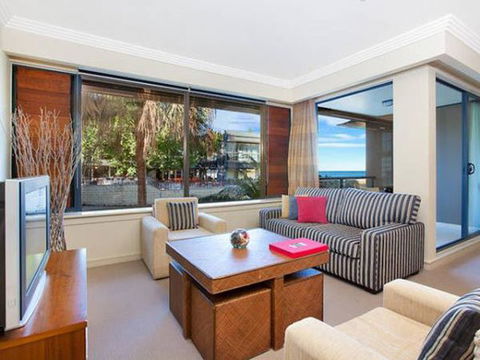Ambience @ The Harbour - Accommodation Main Beach 1