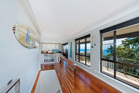 Apricari - Accommodation Main Beach 3