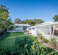 Back Beach Bungalow - Accommodation Main Beach