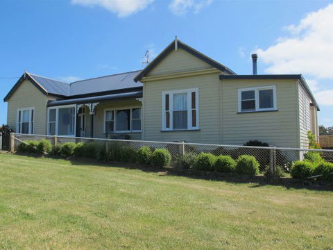 Beth's Cottage Roaring 40s - Accommodation Main Beach 0