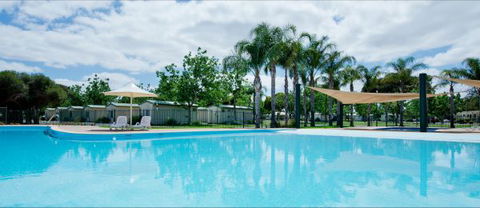 Berri Riverside Holiday Park - Accommodation Main Beach 0