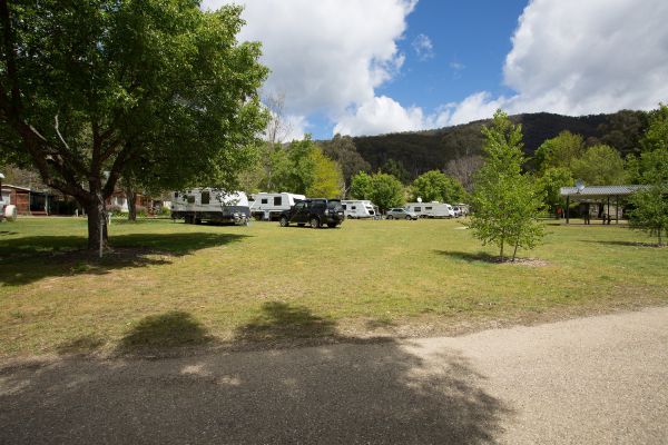 Freeburgh VIC Accommodation Main Beach