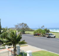 Breakers 1 / 5 at Yamba - Accommodation Main Beach