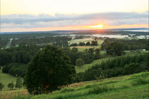 BTU Cottage Nowra Hill - Accommodation Main Beach 0
