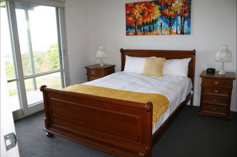 BTU Cottage Nowra Hill - Accommodation Main Beach 1