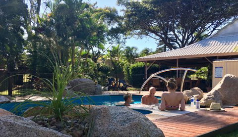 Bush Oasis Caravan Park - Accommodation Main Beach 0