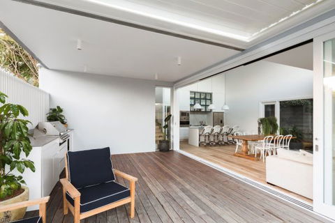 Clovelly Pavillion - Accommodation Main Beach 4
