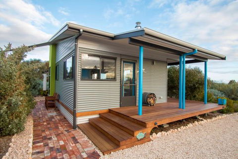 Coorong Cabins - Accommodation Main Beach 1