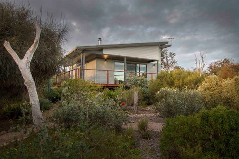 Coorong Cabins - Accommodation Main Beach 3