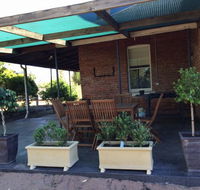 Corryong Holiday Cottages - Sportsview - Accommodation Main Beach