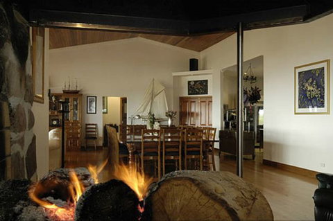 Doyle's On The Bay - Accommodation Main Beach 1