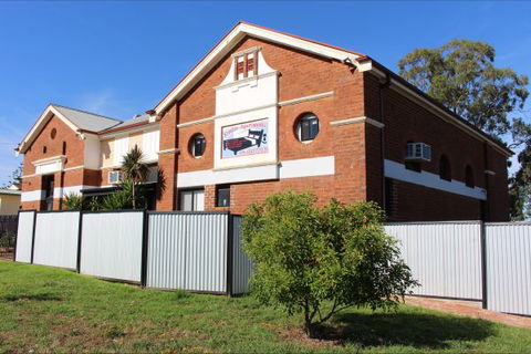 Kindra Apartments - Accommodation Main Beach 0
