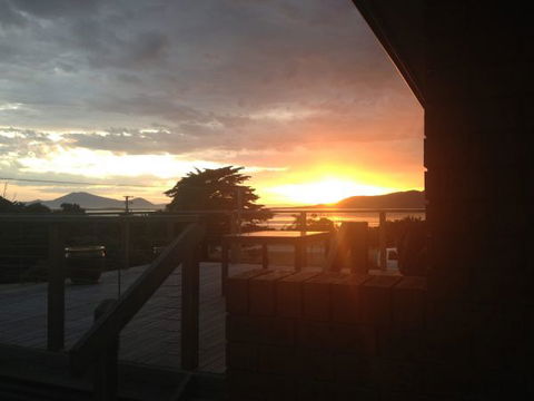 Lady Barron Villa - Accommodation Main Beach 1