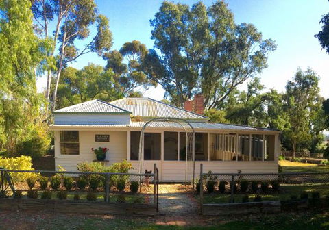 Lochinver Farm Homestead And Cottages - Accommodation Main Beach 6