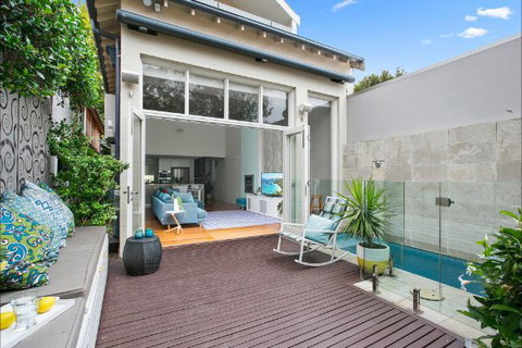 Mosman Cottage - Accommodation Main Beach 1