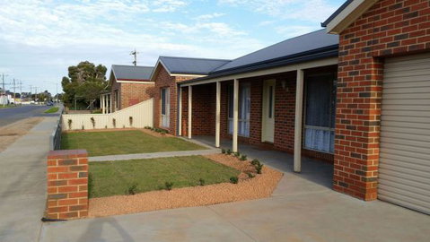 Numurkah Self Contained Apartments - Accommodation Main Beach 0
