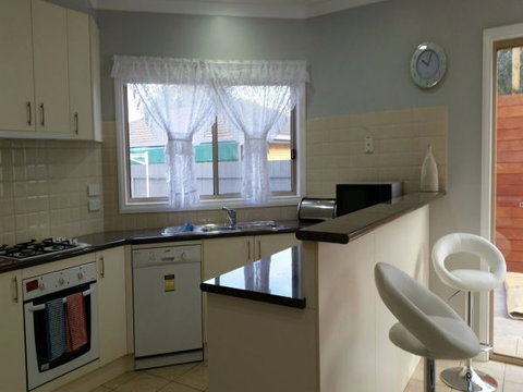 Numurkah Self Contained Apartments - Accommodation Main Beach 5