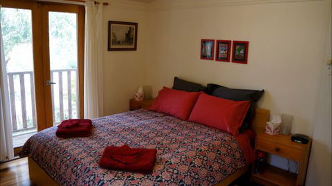 Oakhill Cottage - Accommodation Main Beach 3